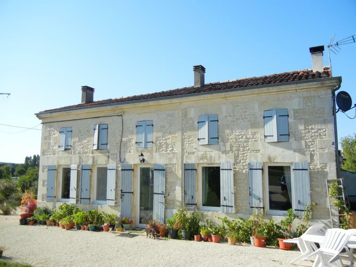 Maison Lavande Bed and Breakfast Saint-Jean-dʼAngély Exterior foto